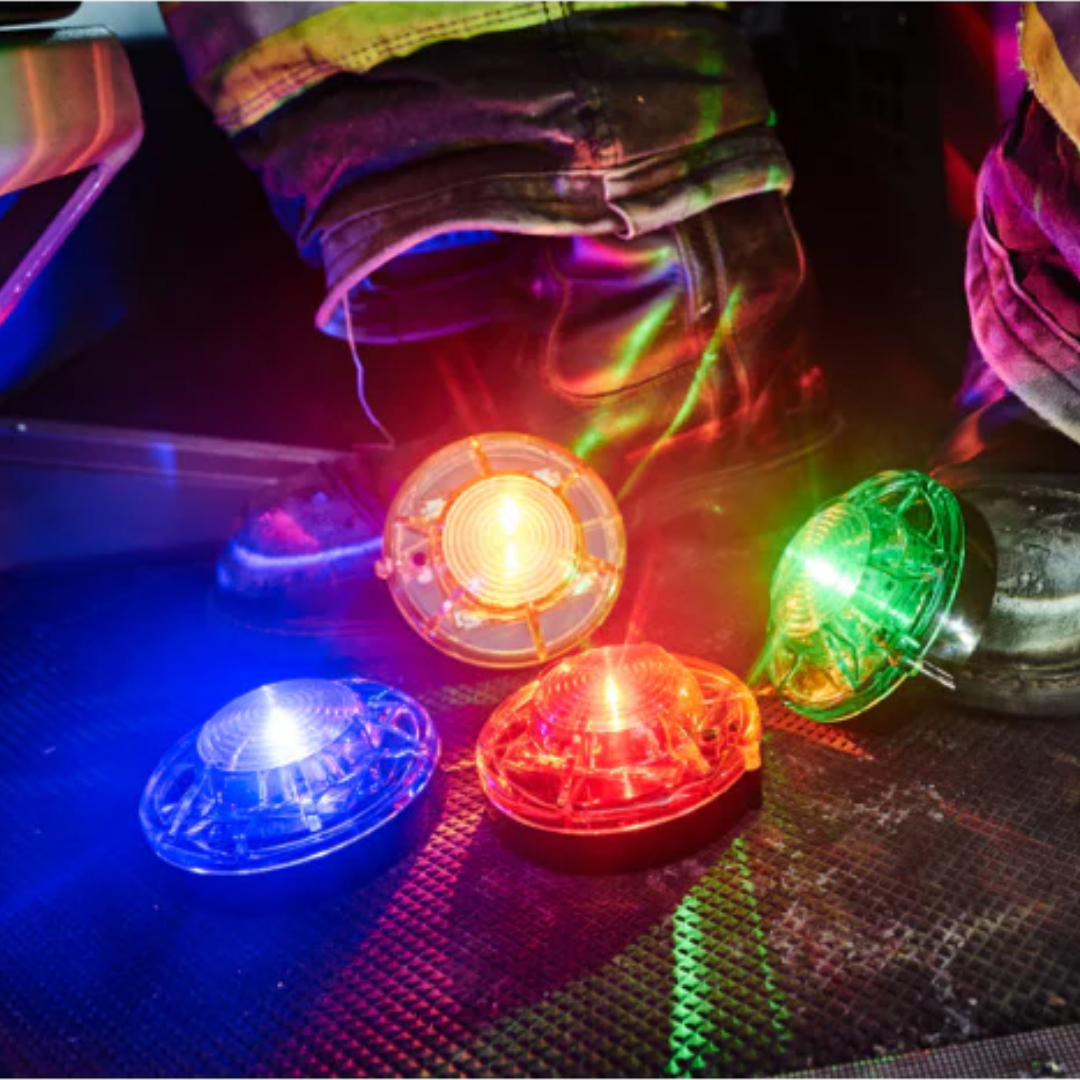 Summer 2025 Roadway Safety: 5 Essential Construction Lights for Peak Season
