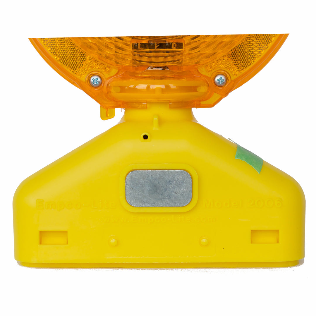 Solar Assist Emergency Warning Barricade Light 2006-PLUS Detail Image